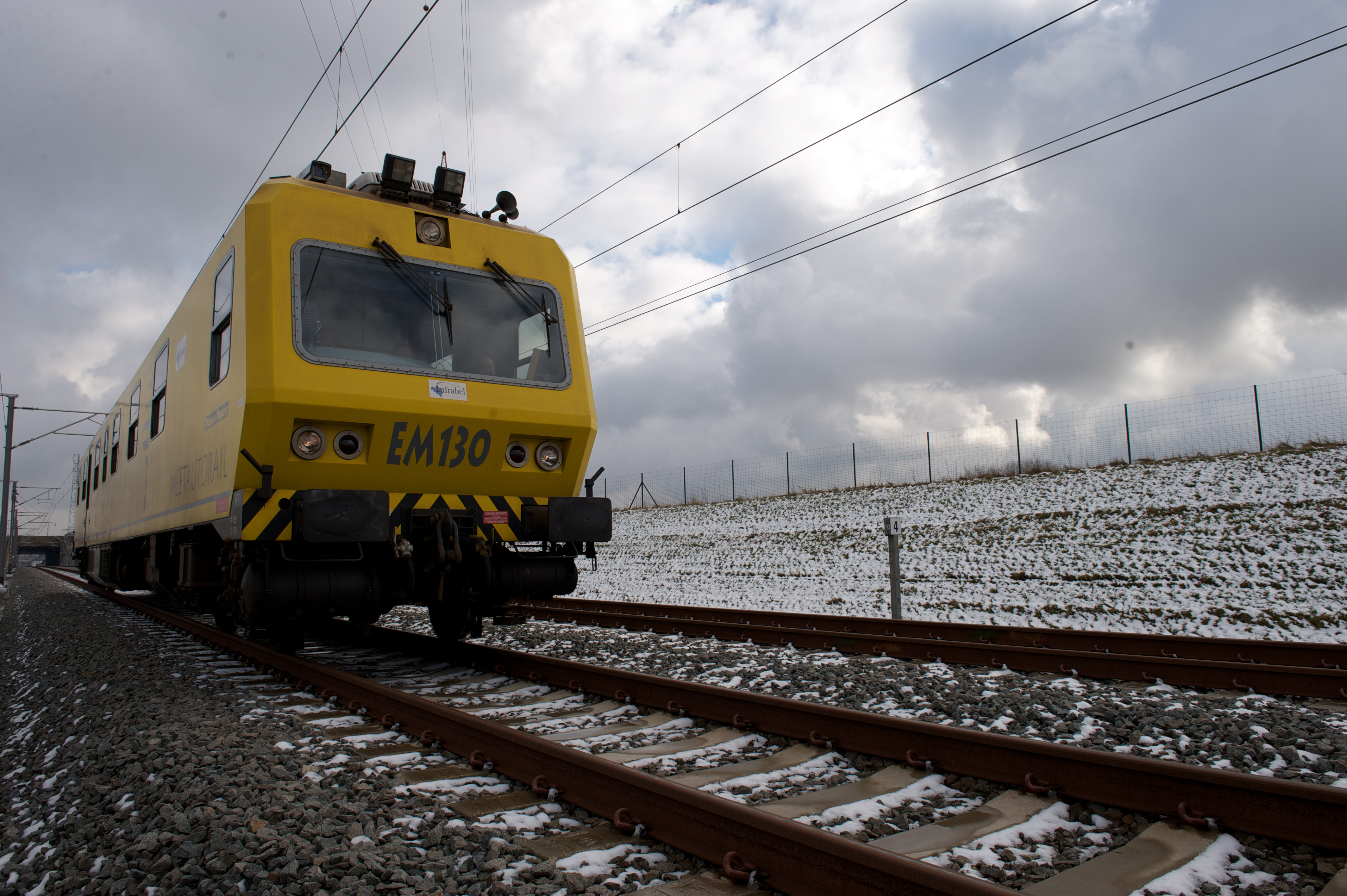 Het spoornet in grijs en grauw weer.