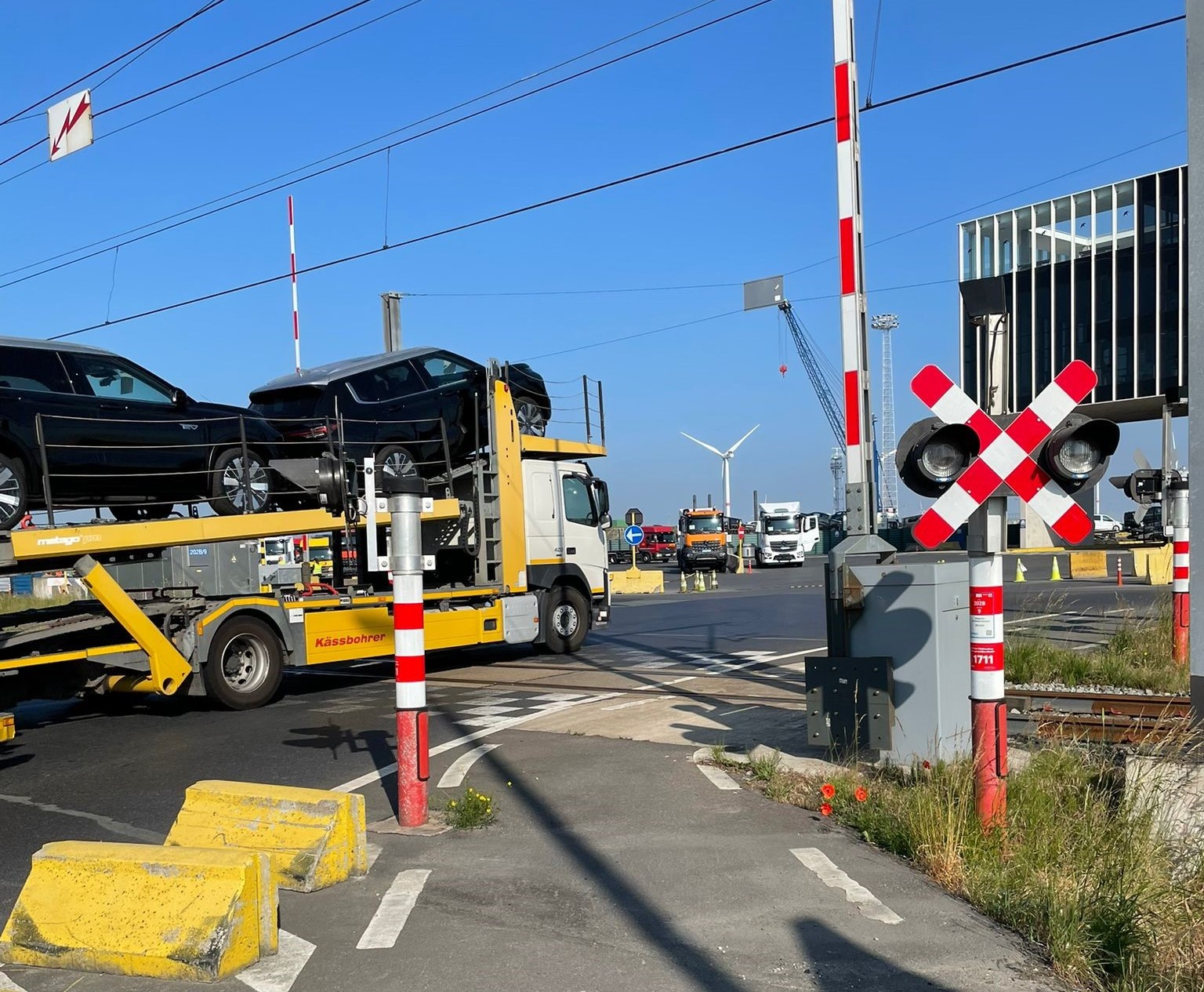 Illustration - Truck in port.