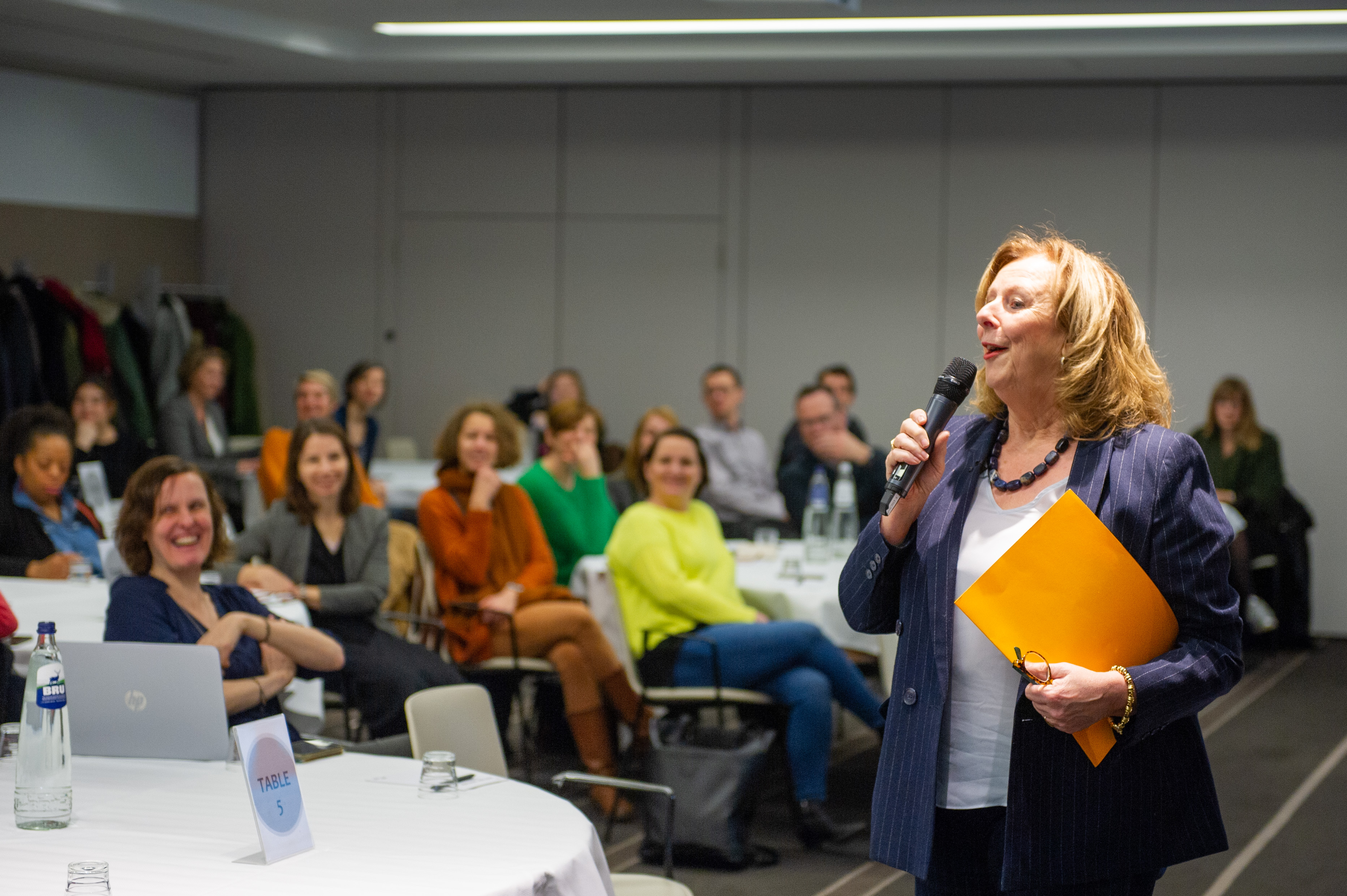 Dorothy Dalton bij Infrabel.