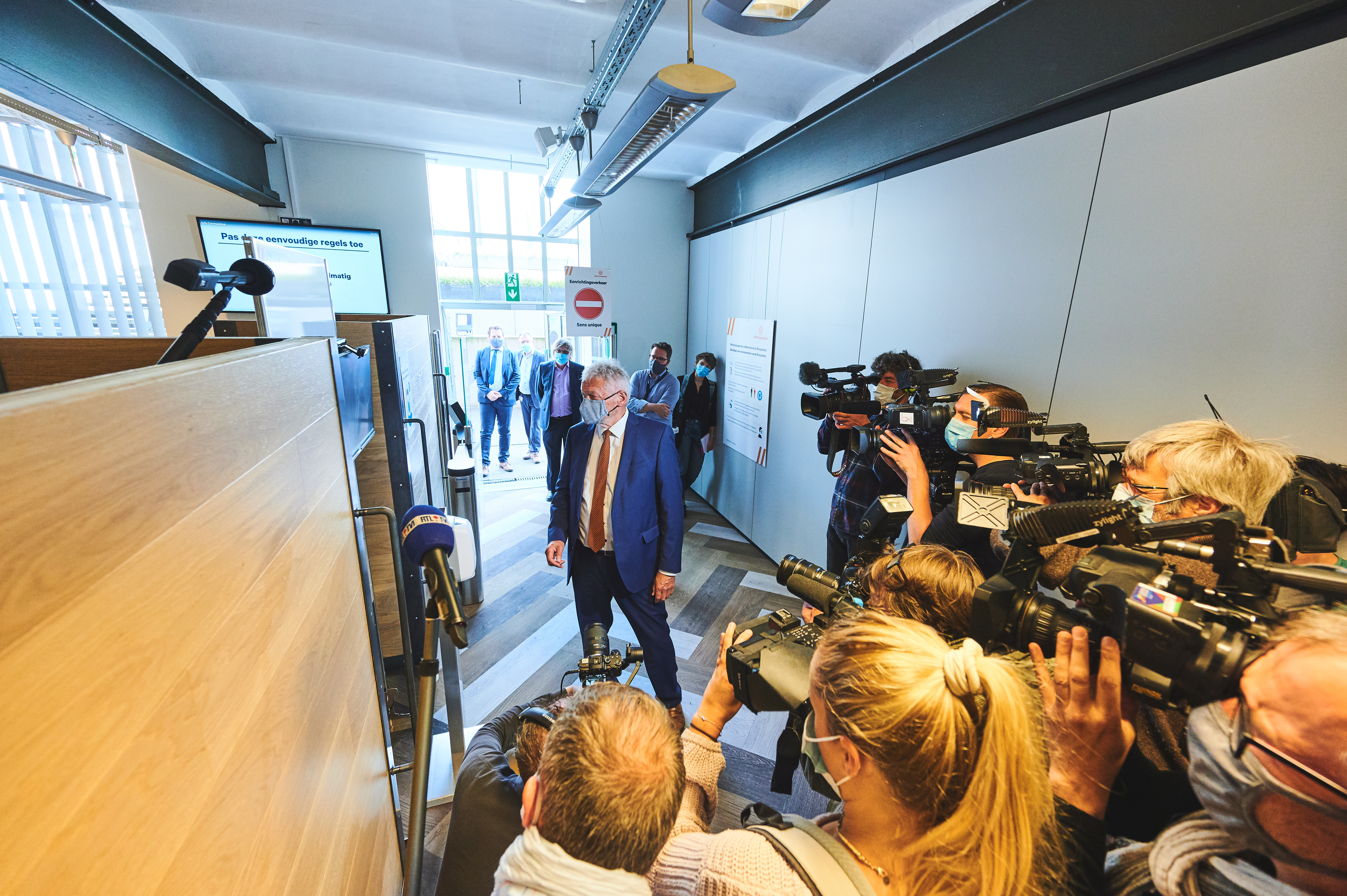 Demo avec le Ministre et la presse.