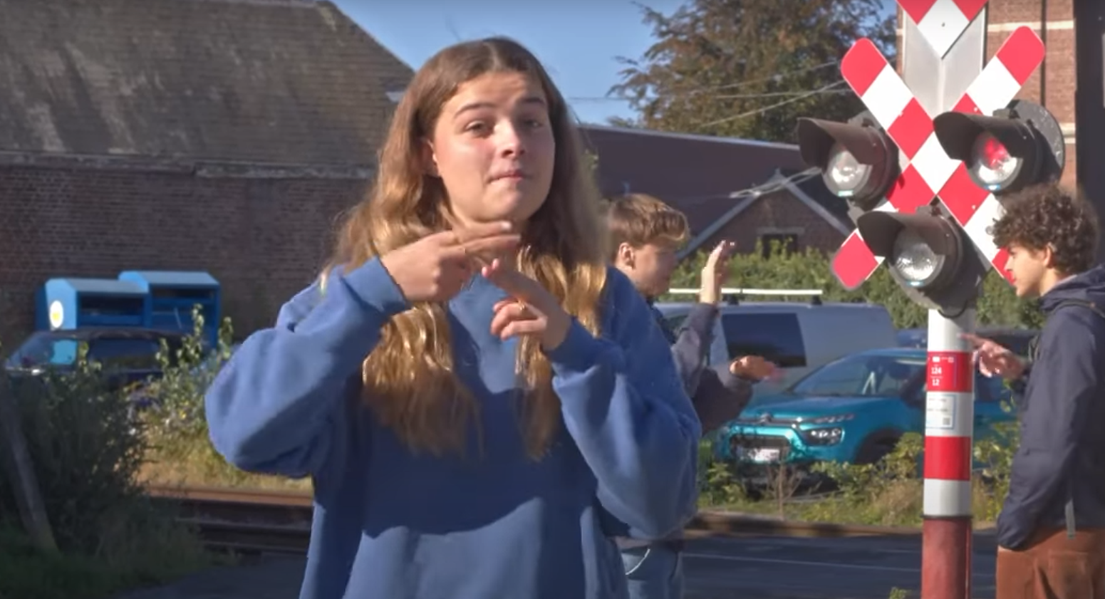 Personne qui parle en langue des signes.