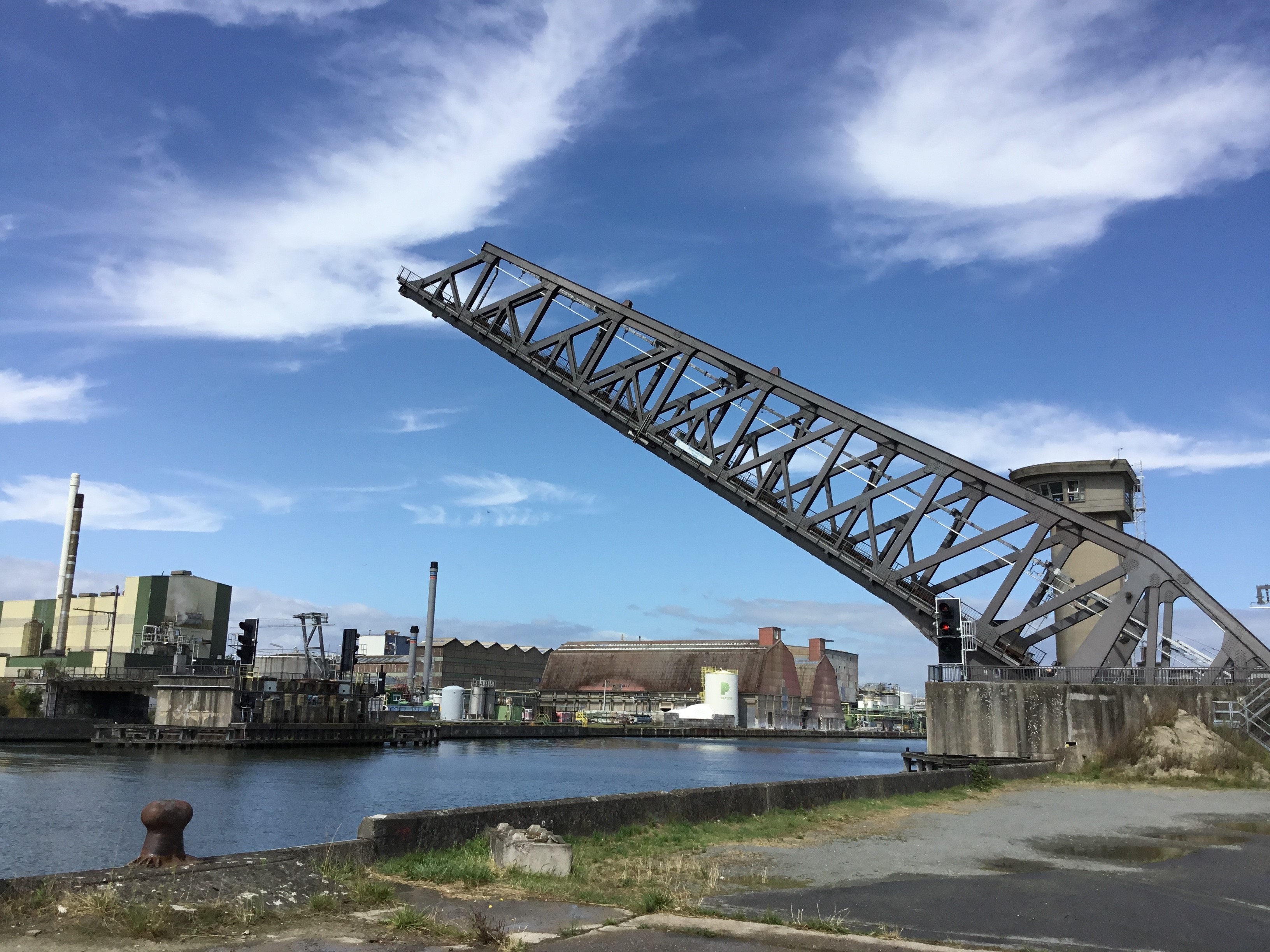 Nijverheidsbrug te Ruisbroek.