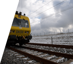 Het spoornet in grijs en grauw weer.