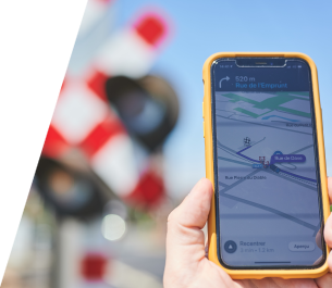 Waze met nos passages à niveau sur la carte.