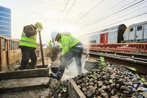 Werken met beperkte hinder voor verkeer Werken met beperkte hinder voor verkeer.