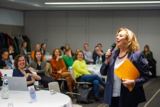 Dorothy Dalton bij Infrabel.